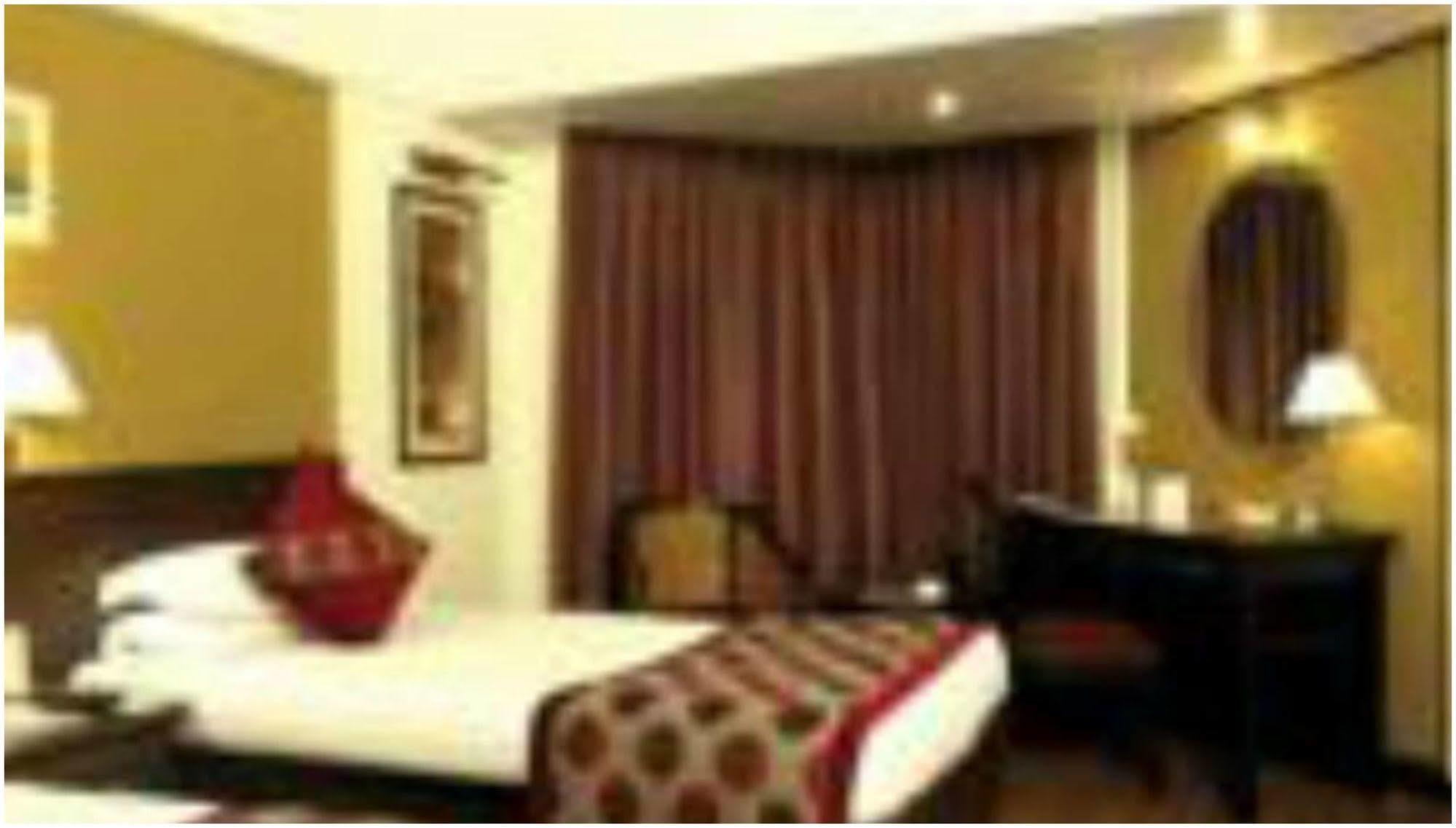 Ramee Guestline Hotel Juhu Mumbai Dış mekan fotoğraf